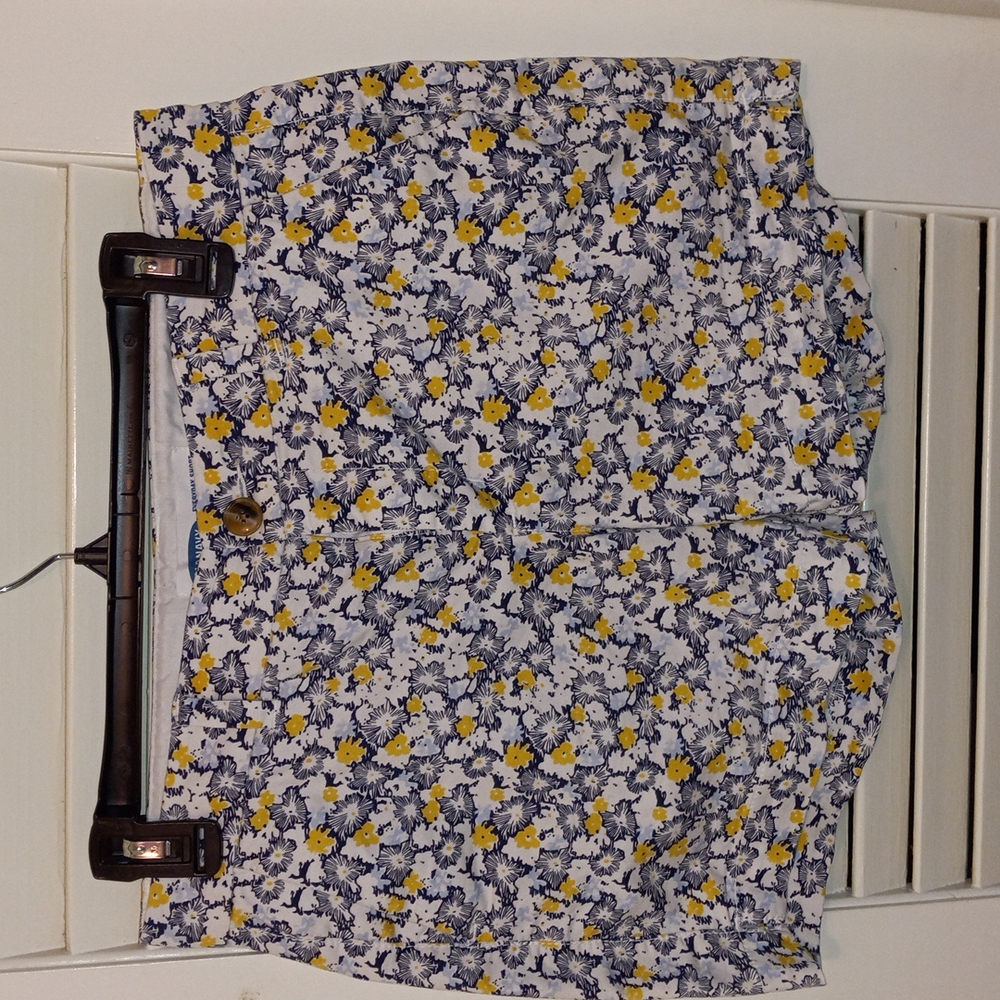 Floral shorts - Picture 1 of 2